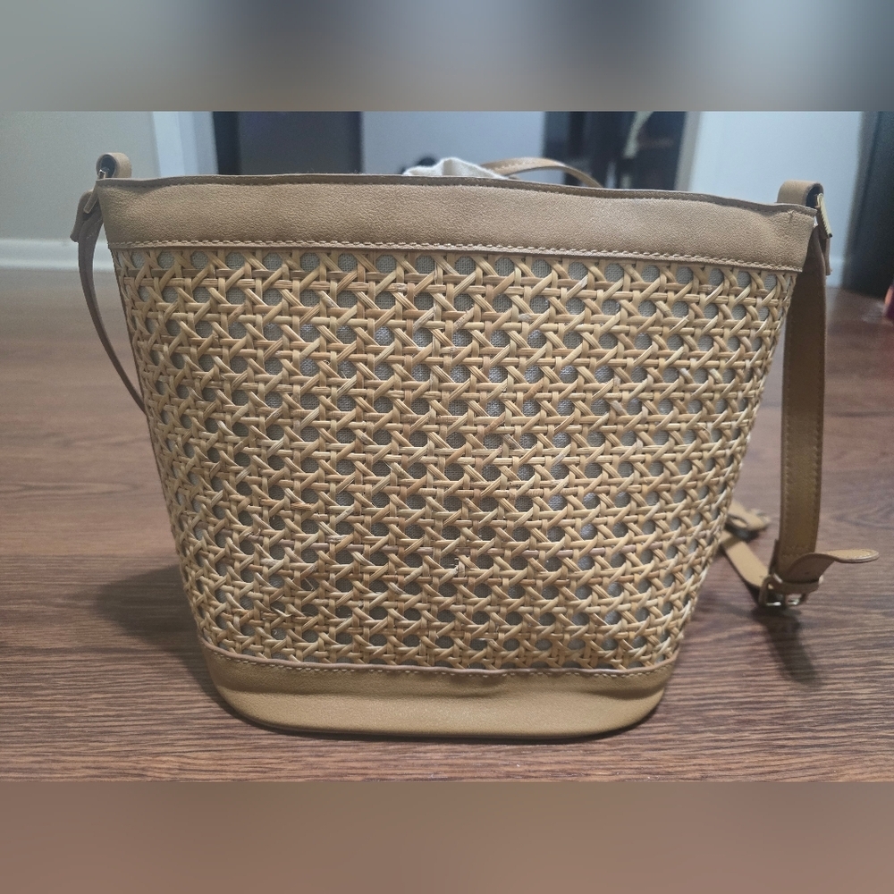 Tommy Bahama Bucket Rattan Purse Drawstring Insert Crossbody Shoulder Bag - Picture 9 of 13
